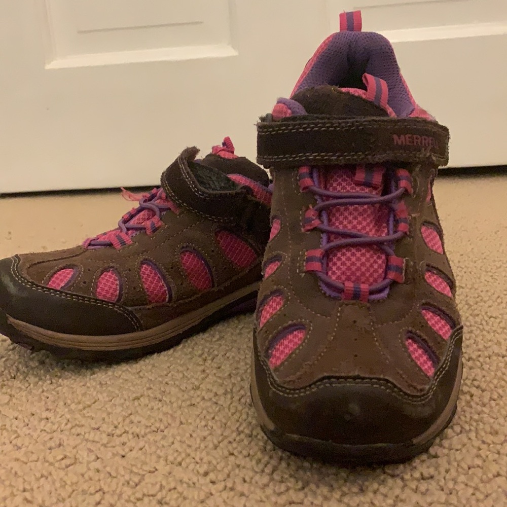 Merrell moab hiking shoes